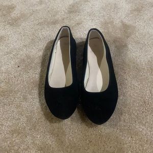Black flats
